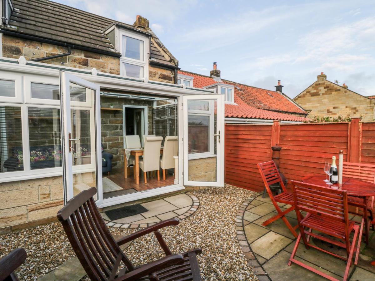 Willow Nook Whitby Exterior photo